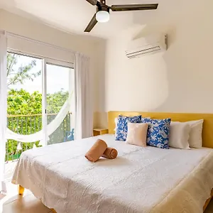 Bed Away , Cancún Mexiko